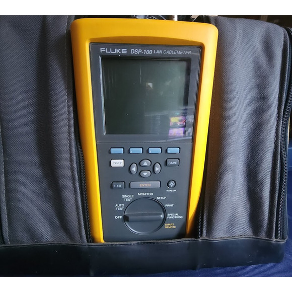 Fluke DSP-100 LAN CableMeter w/ Ethernet Cables Power Adapter & Carrying Case